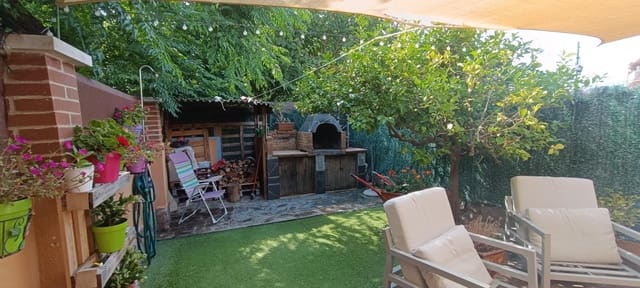 3 bedroom Terraced Villa for sale in Banyeres del Penedès with garage - € 230,000 (Ref: 9161076)