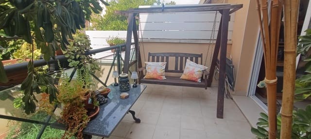 4 soverom Rekkehus til salgs i Calafell med svømmebasseng garasje - € 390 000 (Ref: 9169606)