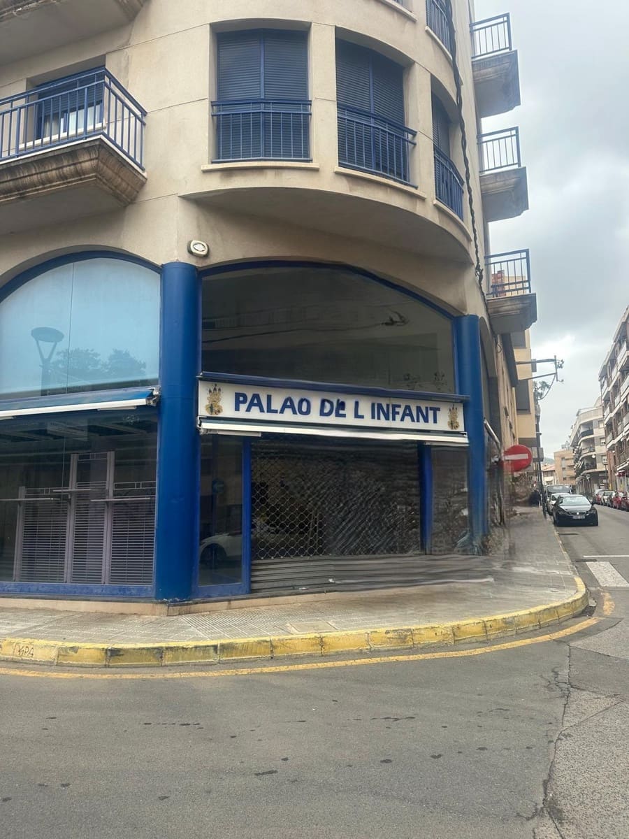 Commercial for rent in El Vendrell - € 1,400 (Ref: 9264297)