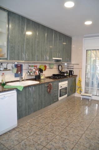 4 bedroom Villa for sale in Segur de Calafell, Calafell with pool garage - € 370,000 (Ref: 9330717)