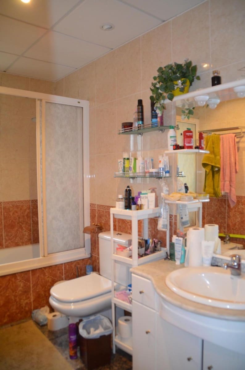 4 makuuhuone Huvila myytävänä paikassa Segur de Calafell mukana uima-altaan 
autotalli - 370 000 € (Ref: 9330717)