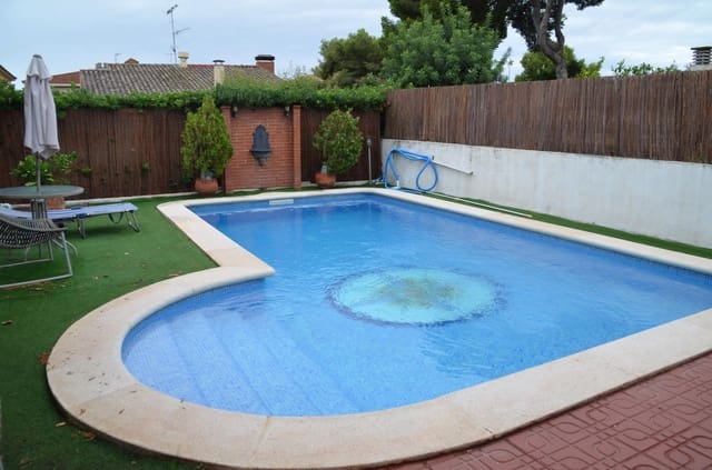 4 bedroom Villa for sale in Segur de Calafell, Calafell with pool garage - € 370,000 (Ref: 9330717)