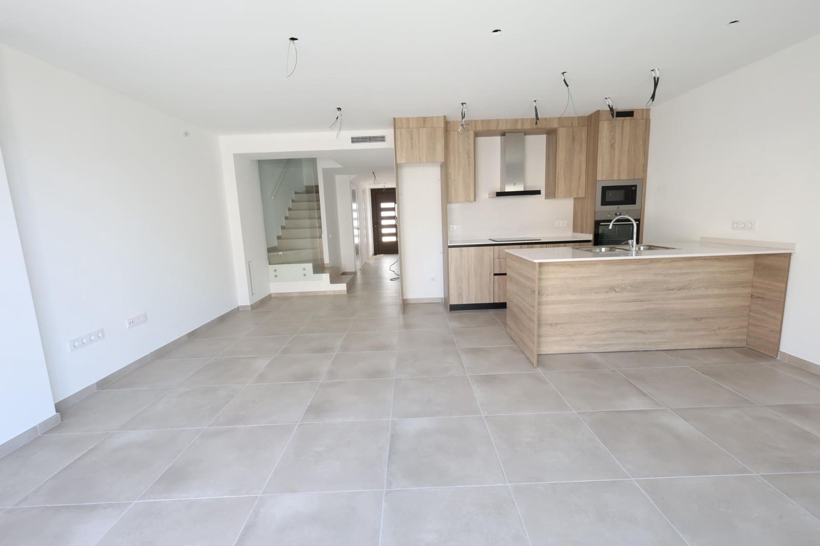 3 quarto Moradia em Banda para venda em Banyeres del Penedes com garagem - 275 000 € (Ref: 9330720)