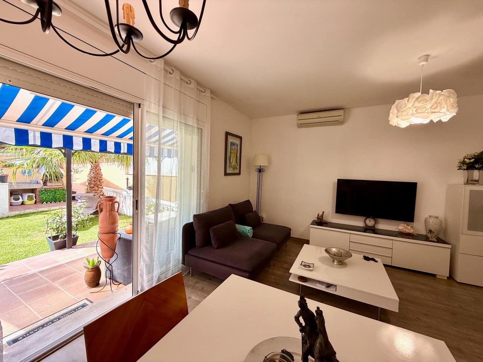 4 chambre Villa/Maison Mitoyenne à vendre à Segur de Calafell avec garage - 325 000 € (Ref: 9330721)