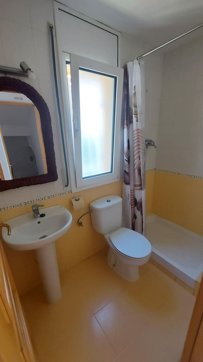 4 sypialnia Dom szeregowy na sprzedaż w Segur de Calafell z basenem garażem - 340 000 € (Ref: 9330732)