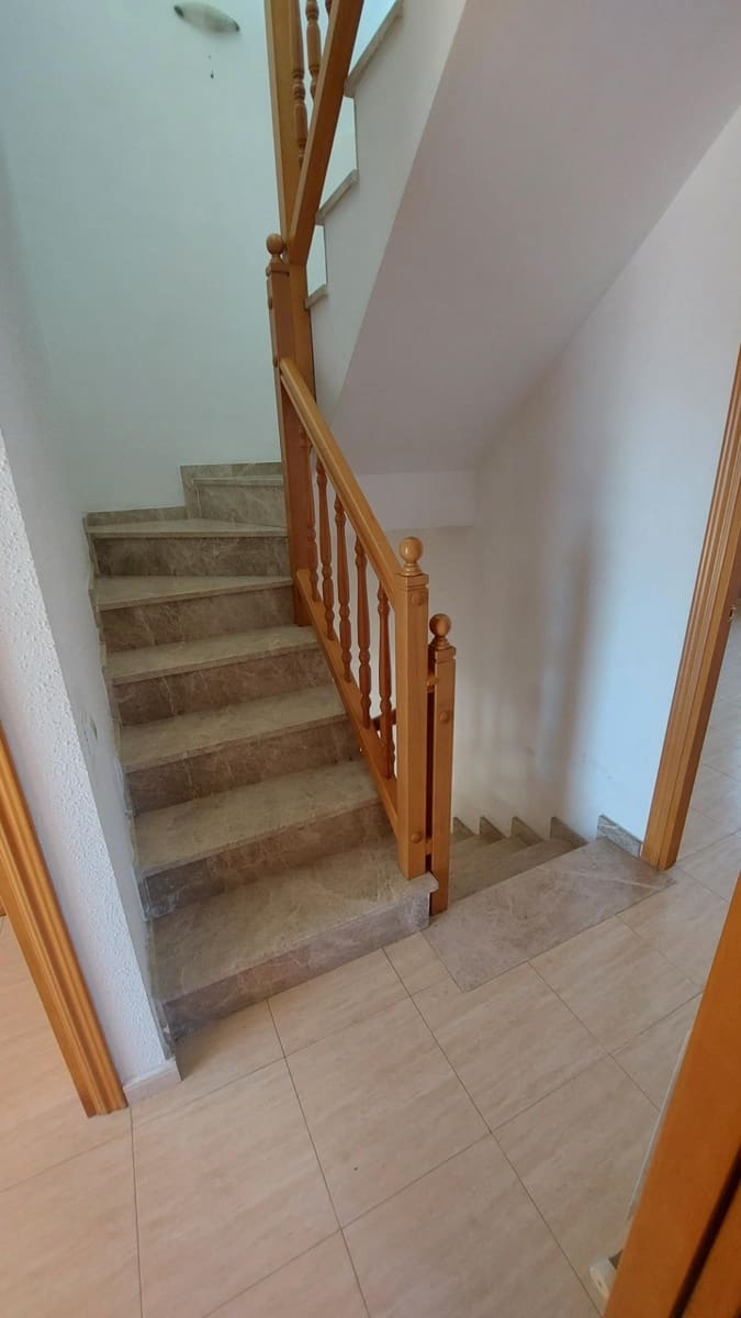 4 sypialnia Dom szeregowy na sprzedaż w Segur de Calafell z basenem garażem - 340 000 € (Ref: 9330732)