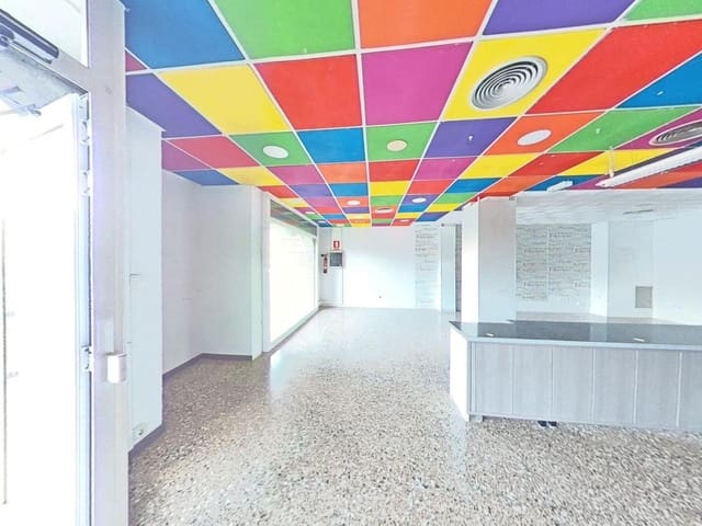 Local Commercial à vendre à El Vendrell - 110 000 € (Ref: 9330737)