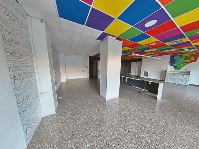 Local Commercial à vendre à El Vendrell - 110 000 € (Ref: 9330737)