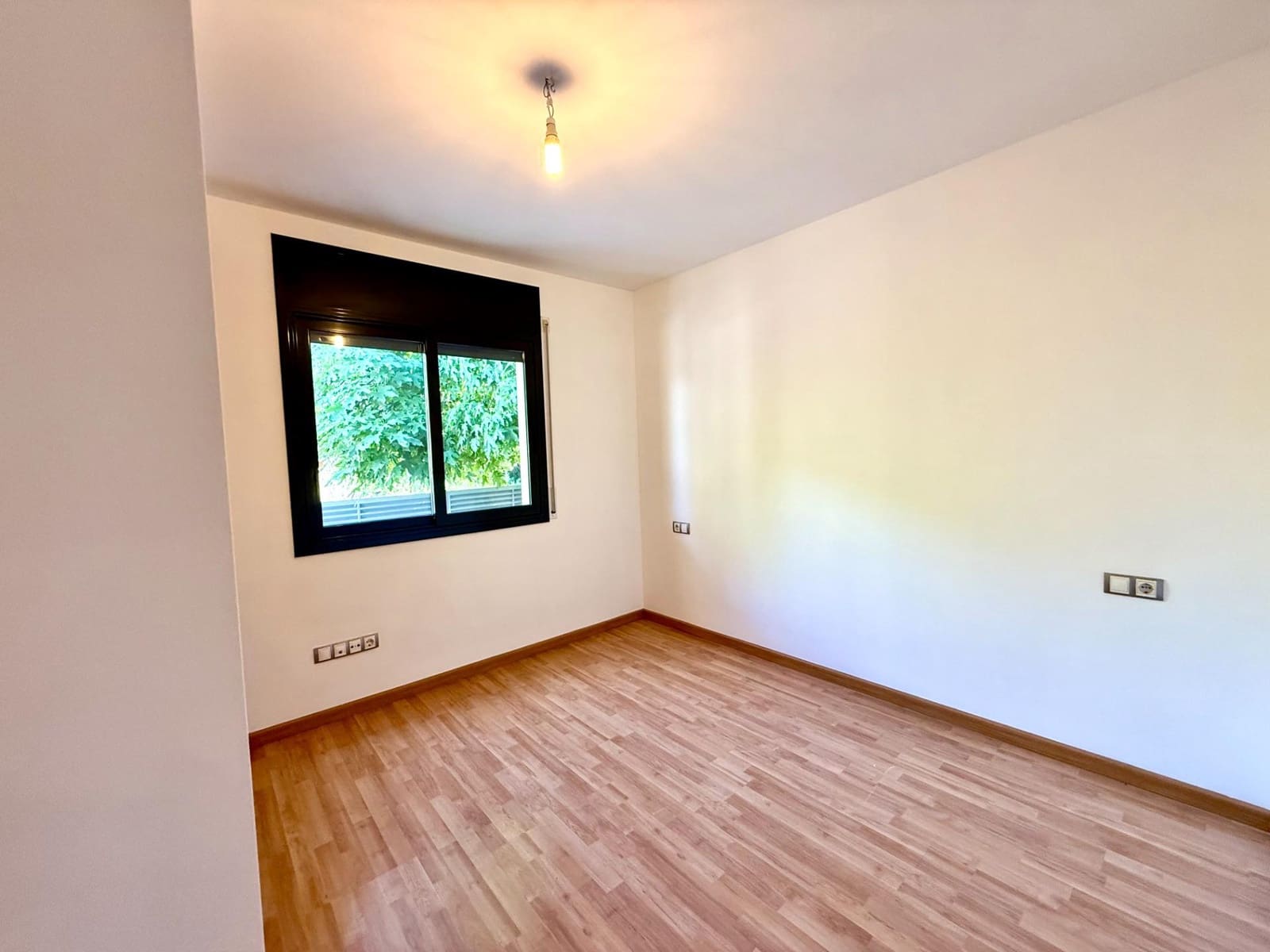 5 sypialnia Willa na sprzedaż w El Vendrell z basenem garażem - 430 000 € (Ref: 9330741)