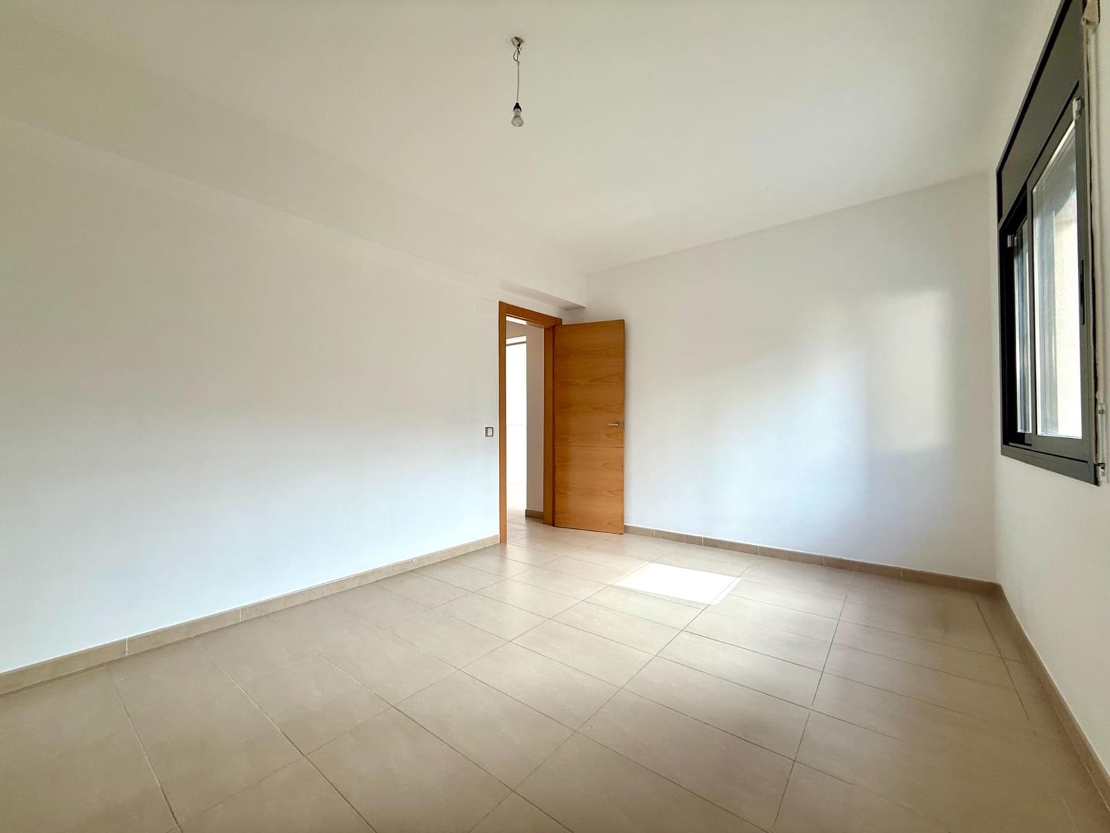 5 sypialnia Willa na sprzedaż w El Vendrell z basenem garażem - 430 000 € (Ref: 9330741)