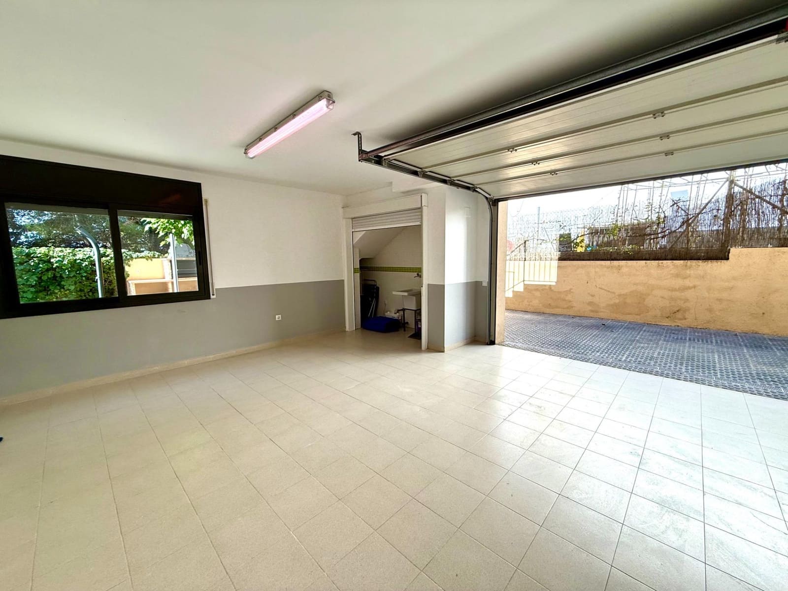 5 sypialnia Willa na sprzedaż w El Vendrell z basenem garażem - 430 000 € (Ref: 9330741)