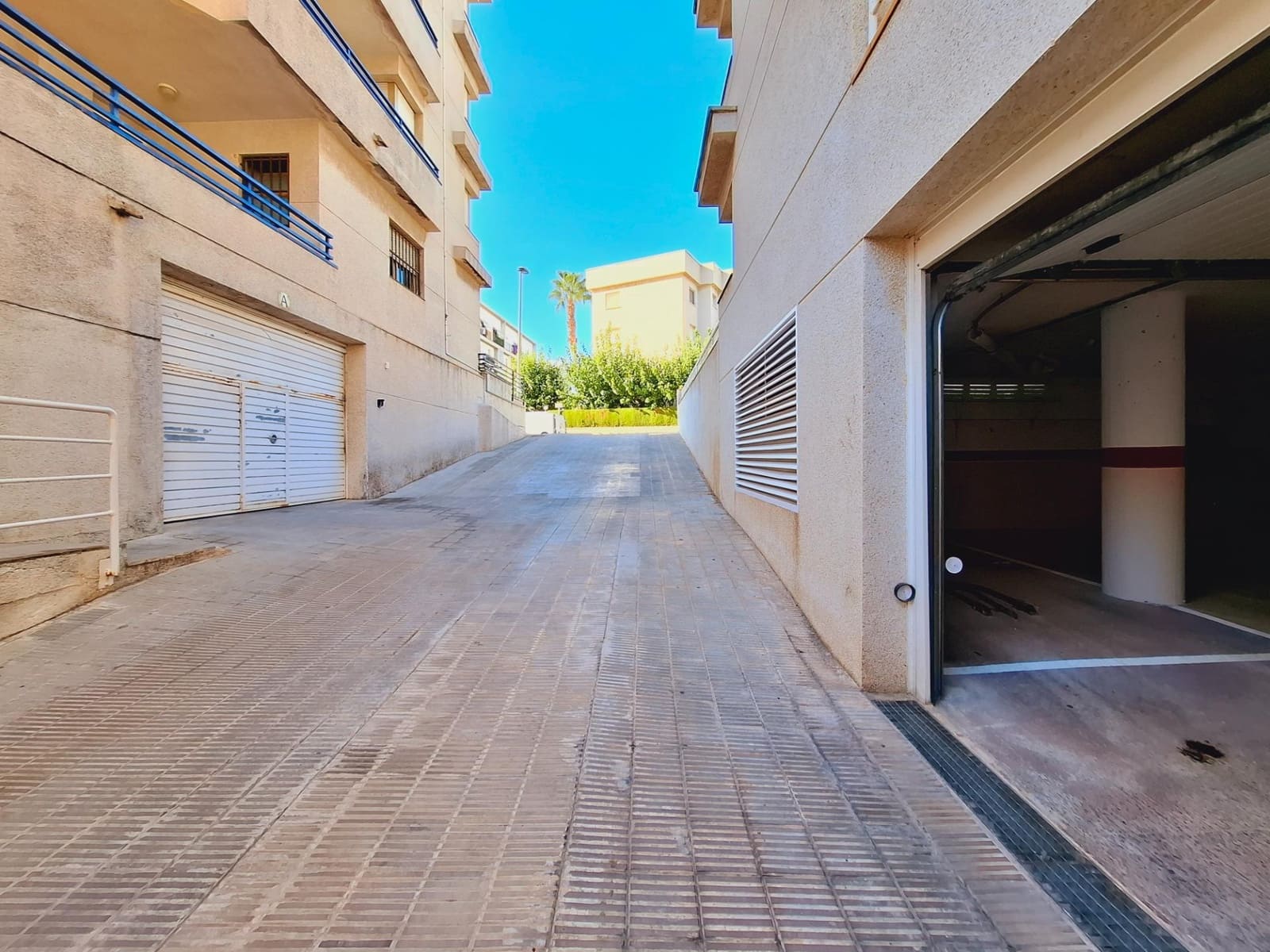 3 bedroom Apartment for sale in Cunit with pool - € 281,000 (Ref: 9330744)