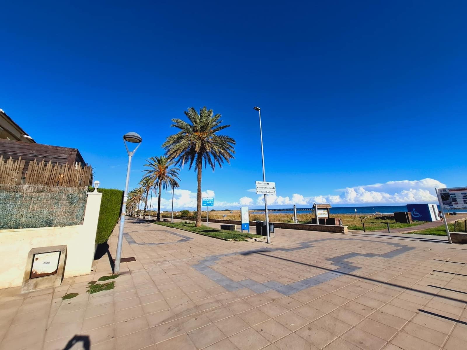 3 bedroom Apartment for sale in Cunit with pool - € 281,000 (Ref: 9330744)