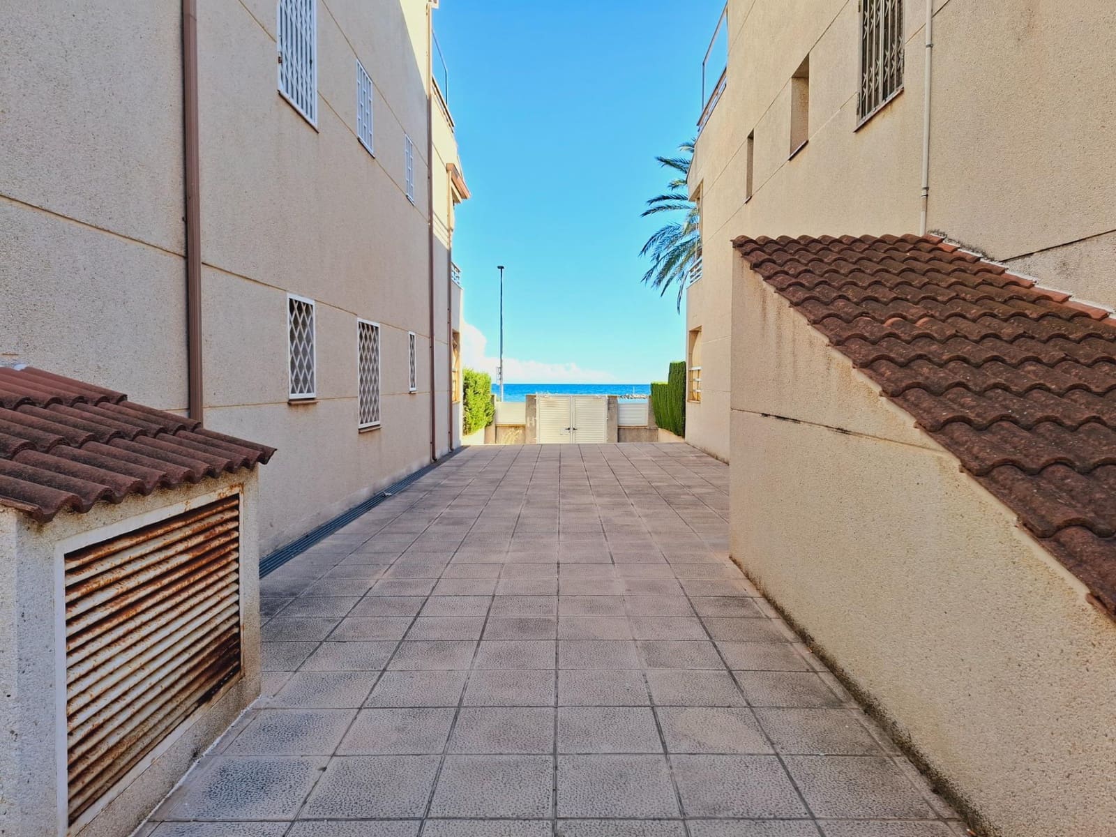 3 bedroom Apartment for sale in Cunit with pool - € 281,000 (Ref: 9330744)