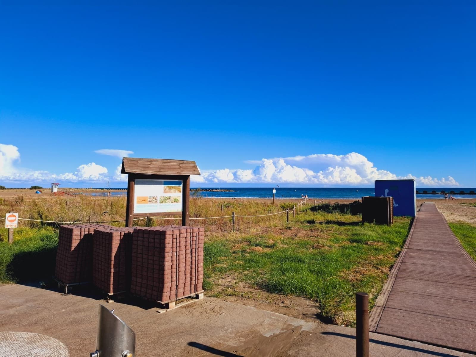 3 bedroom Apartment for sale in Cunit with pool - € 281,000 (Ref: 9330744)