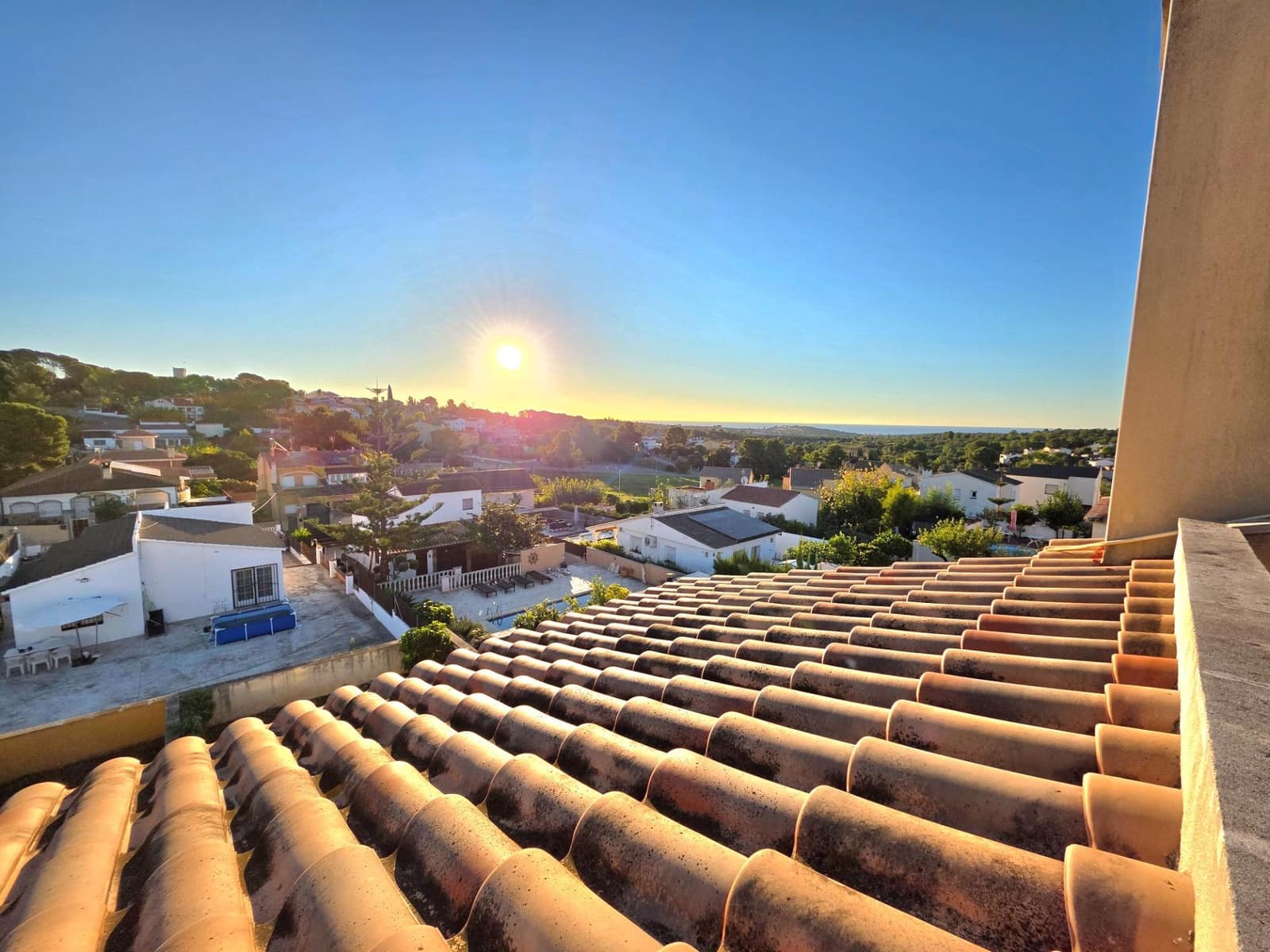 4 Zimmer Reihenhaus zu verkaufen in La Pobla de Montornes mit Garage - 273.000 € (Ref: 9374354)