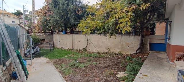 2 bedroom Finca/Country House for sale in Cunit with garage - € 150,000 (Ref: 9375165)