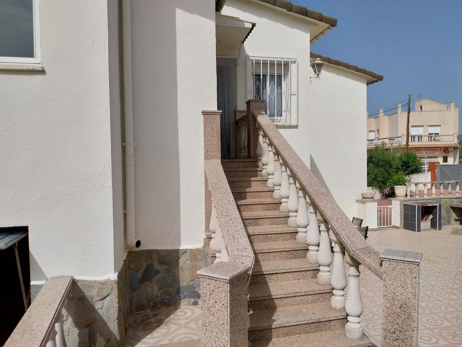 Adosado de 3 habitaciones en El Vendrell en venta con piscina garaje - 225.000 € (Ref: 9379126)