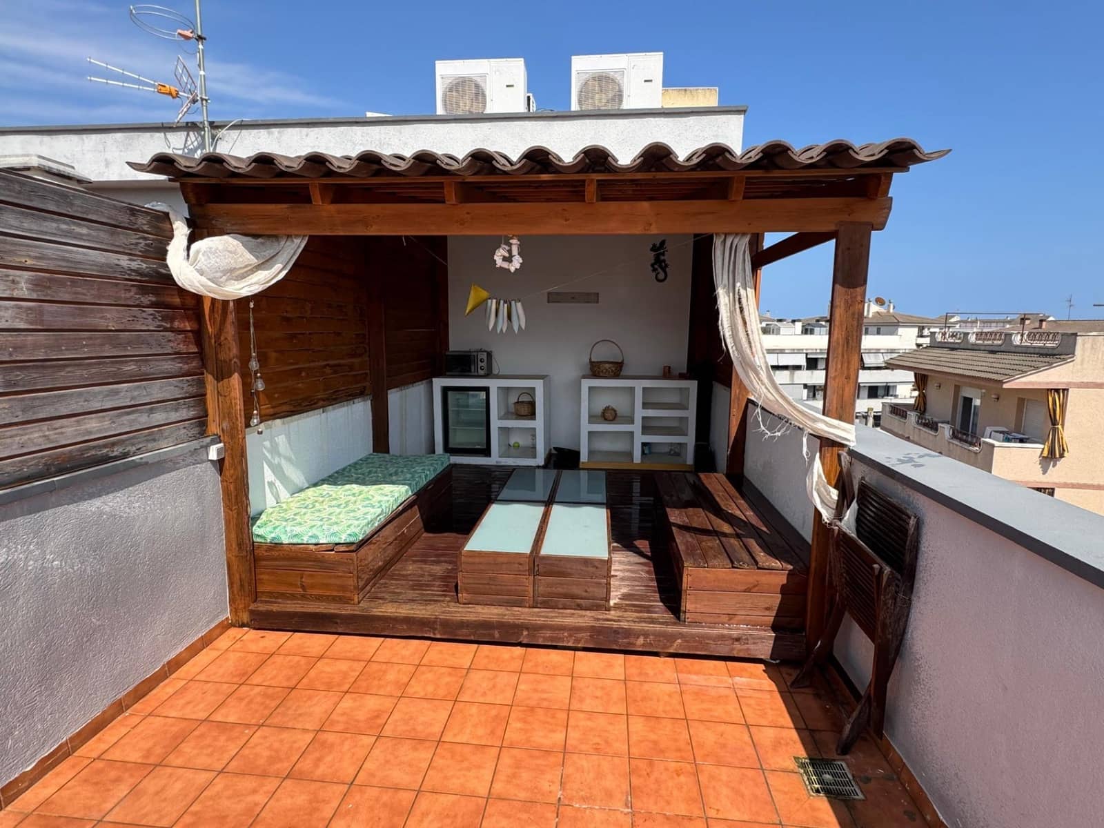 2 bedroom Penthouse for sale in Cunit with pool - € 215,000 (Ref: 9407997)