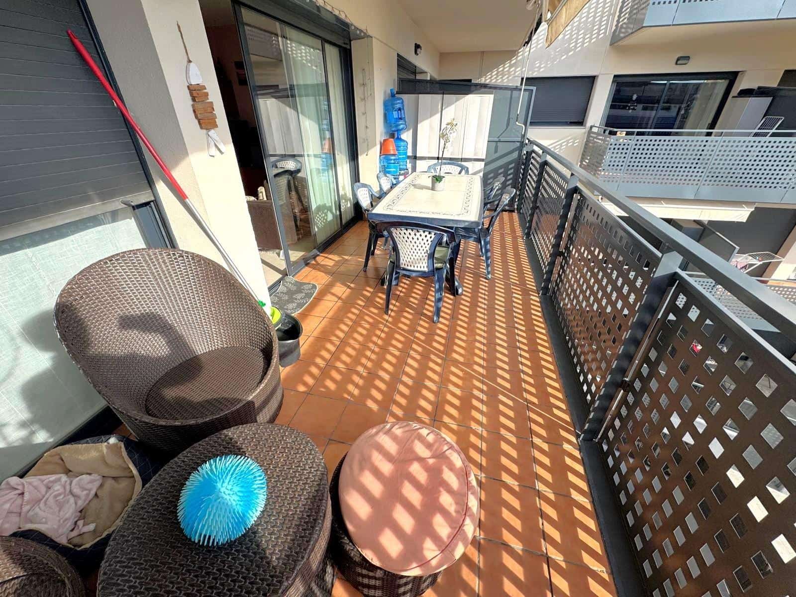 Piso de 3 habitaciones en El Vendrell en venta con piscina - 285.000 € (Ref: 9427310)