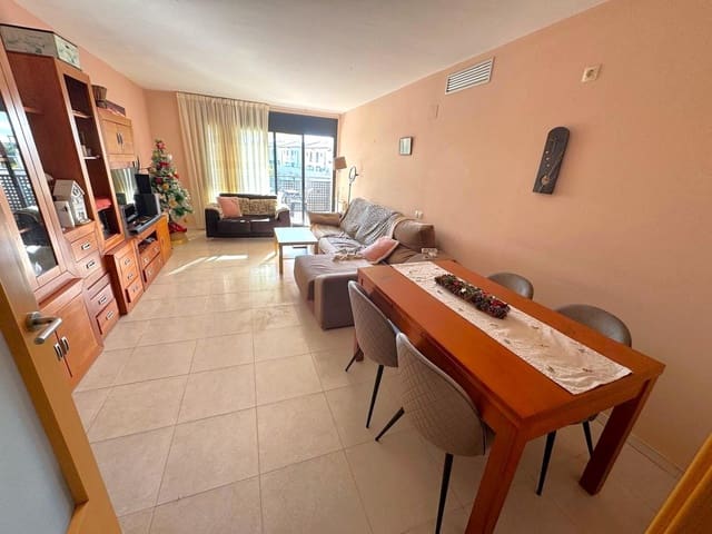 Piso de 3 habitaciones en El Vendrell en venta con piscina - 285.000 € (Ref: 9427310)