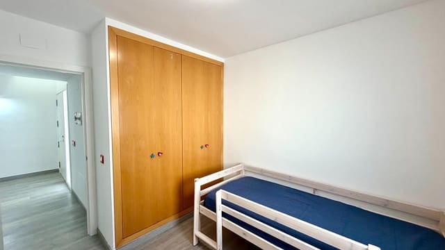 3 makuuhuone Huvila myytävänä paikassa Calafell mukana uima-altaan 
autotalli - 399 000 € (Ref: 9437523)