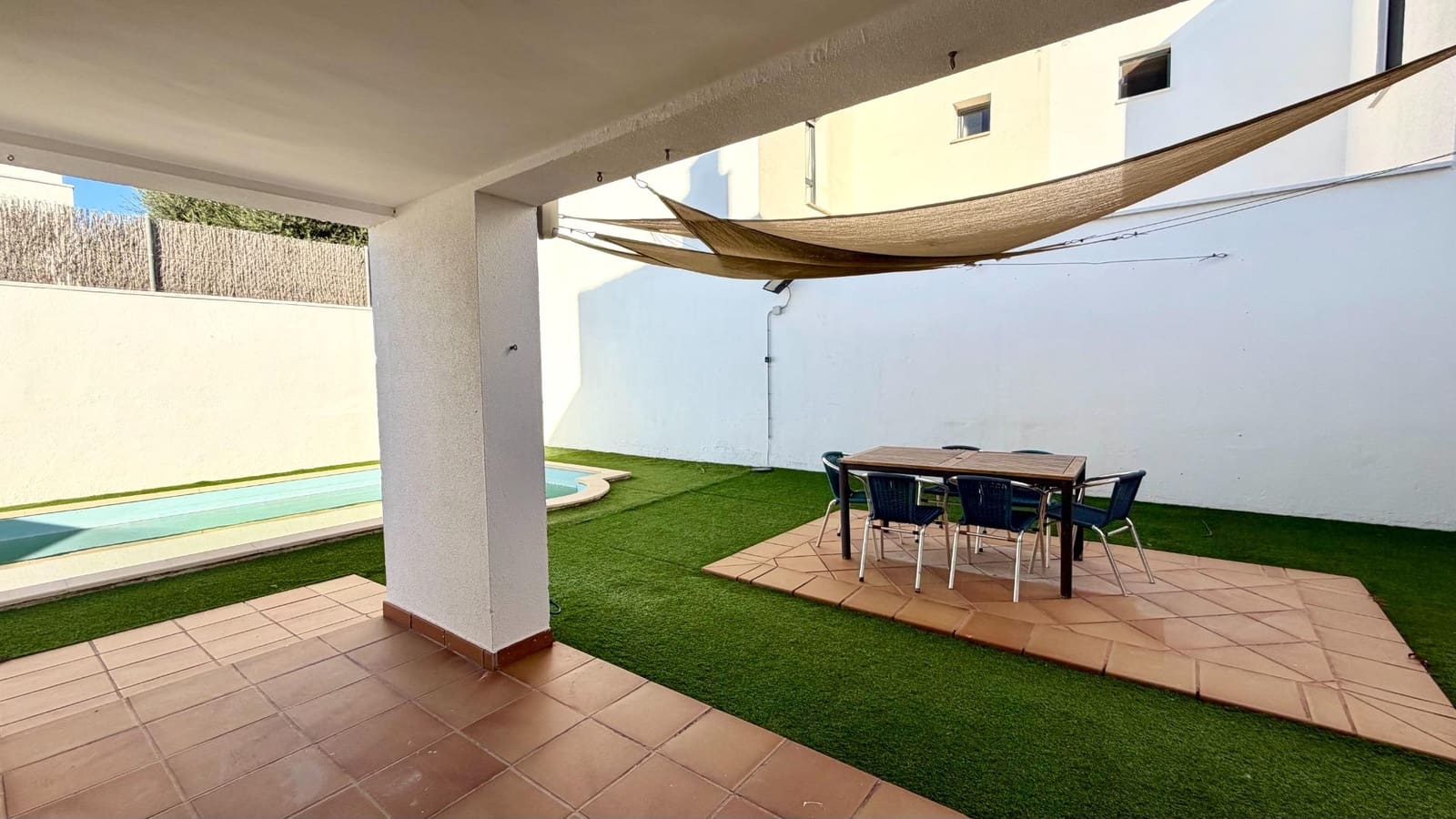 3 soverom Villa til salgs i Calafell med svømmebasseng garasje - € 399 000 (Ref: 9437523)