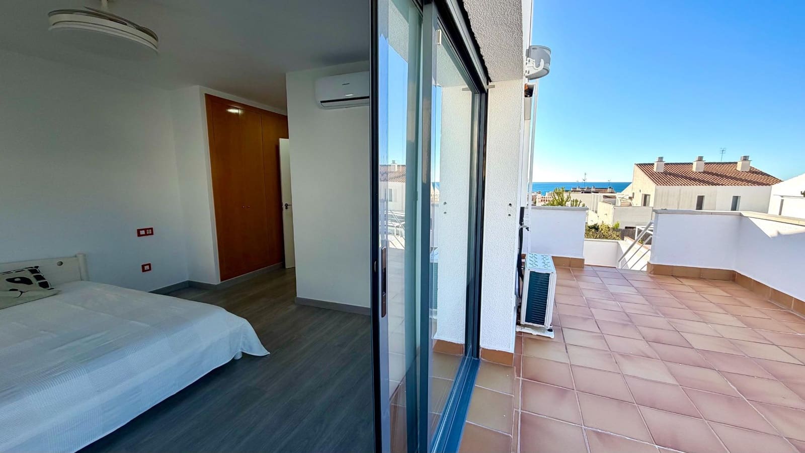 3 soverom Villa til salgs i Calafell med svømmebasseng garasje - € 399 000 (Ref: 9437523)