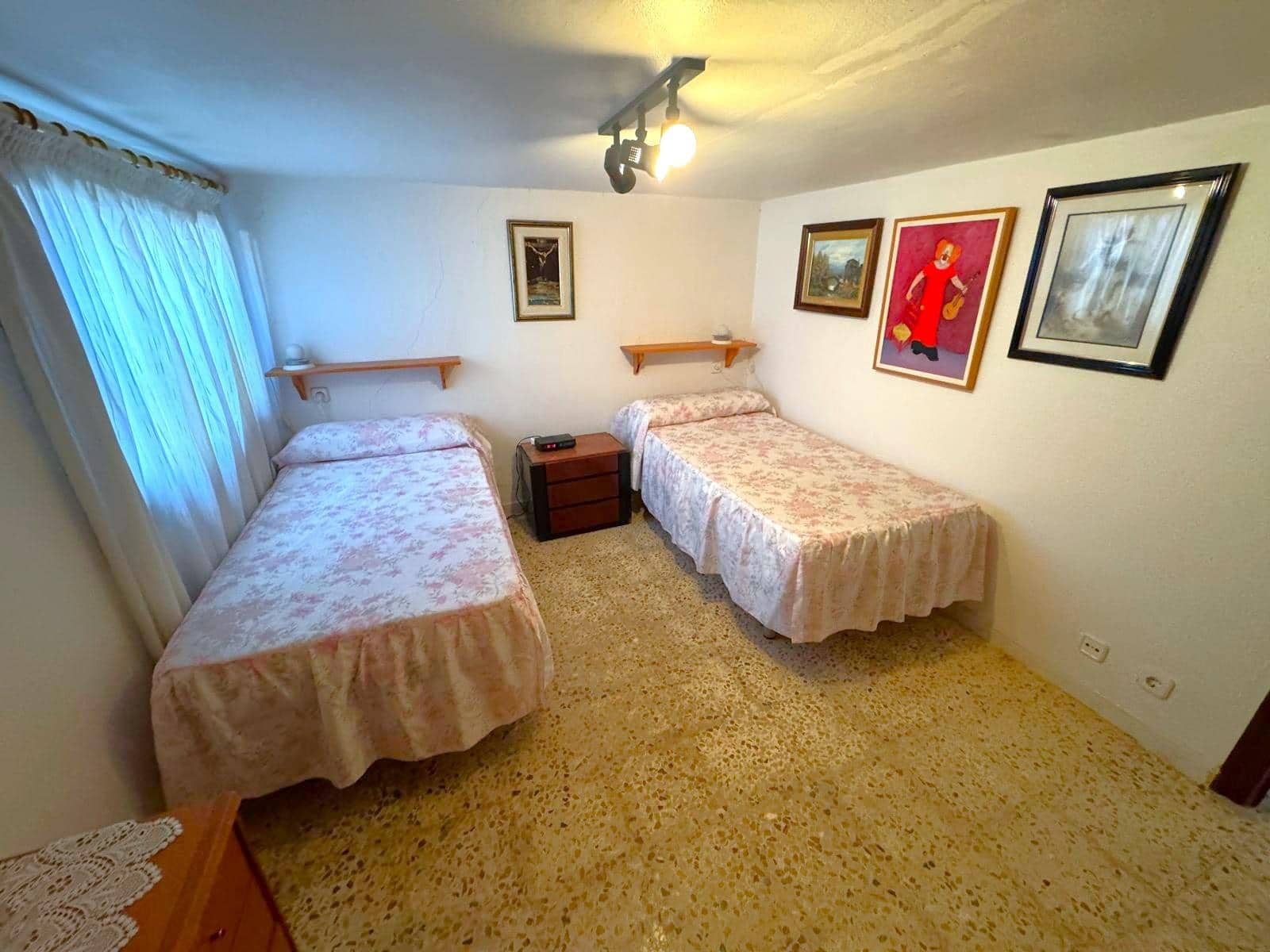 6 slaapkamer Villa te koop in Segur de Calafell met zwembad garage - € 335.000 (Ref: 9473046)