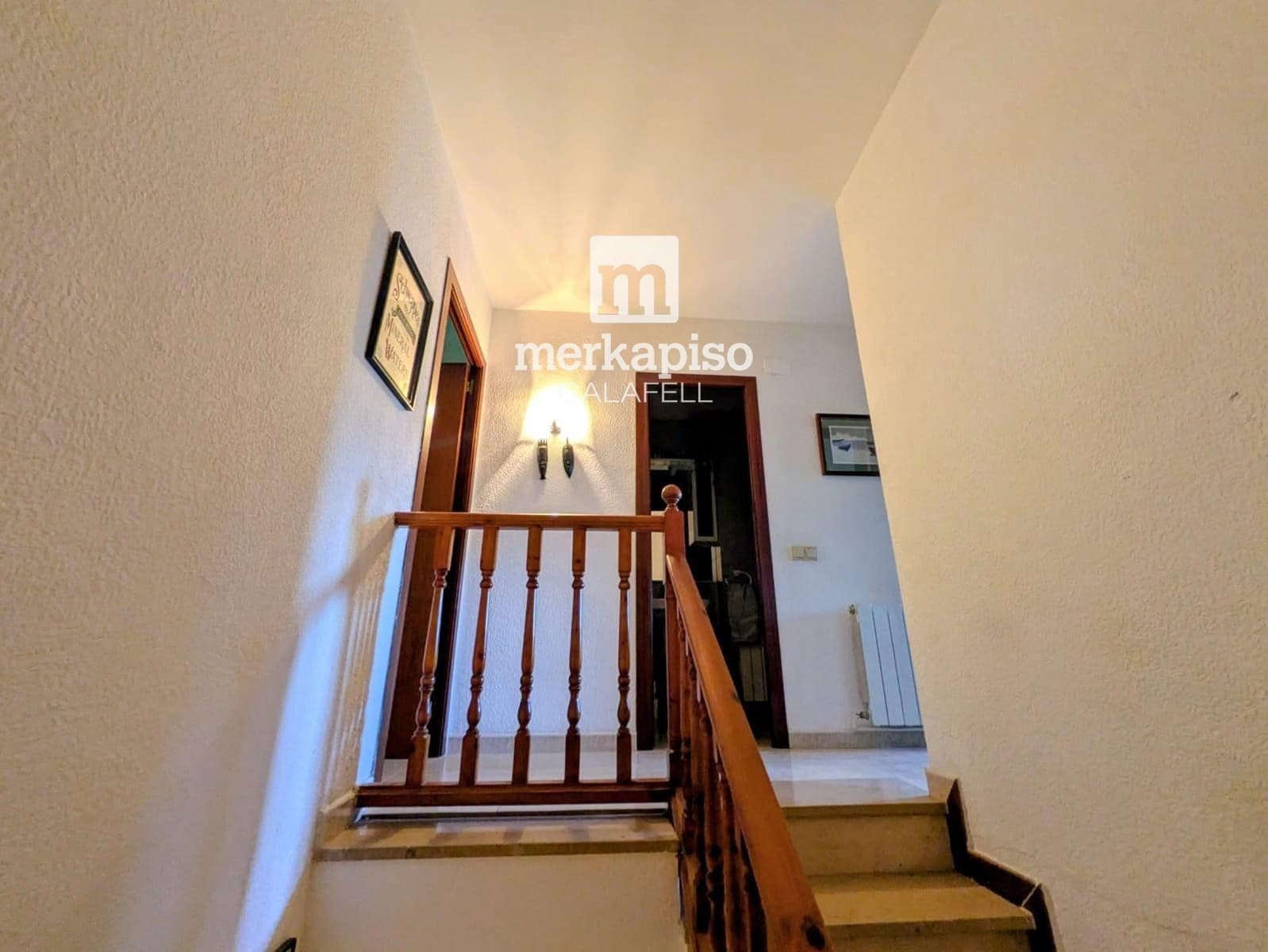 4 makuuhuone Omakotitalo myytävänä paikassa Calafell mukana 
autotalli - 269 000 € (Ref: 9486929)