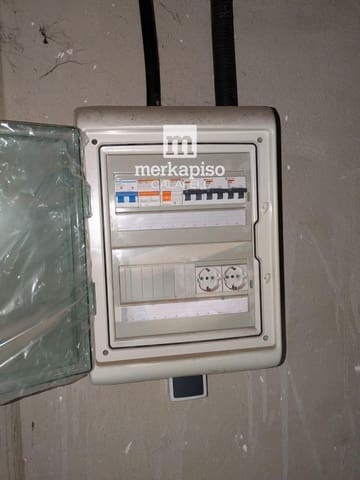 Kaupallinen myytävänä paikassa El Vendrell - 55 000 € (Ref: 9486938)