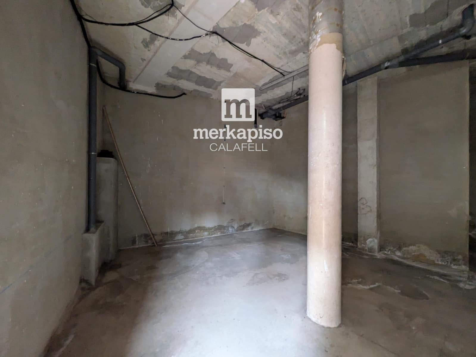 Commercial for sale in El Vendrell - € 55,000 (Ref: 9486938)