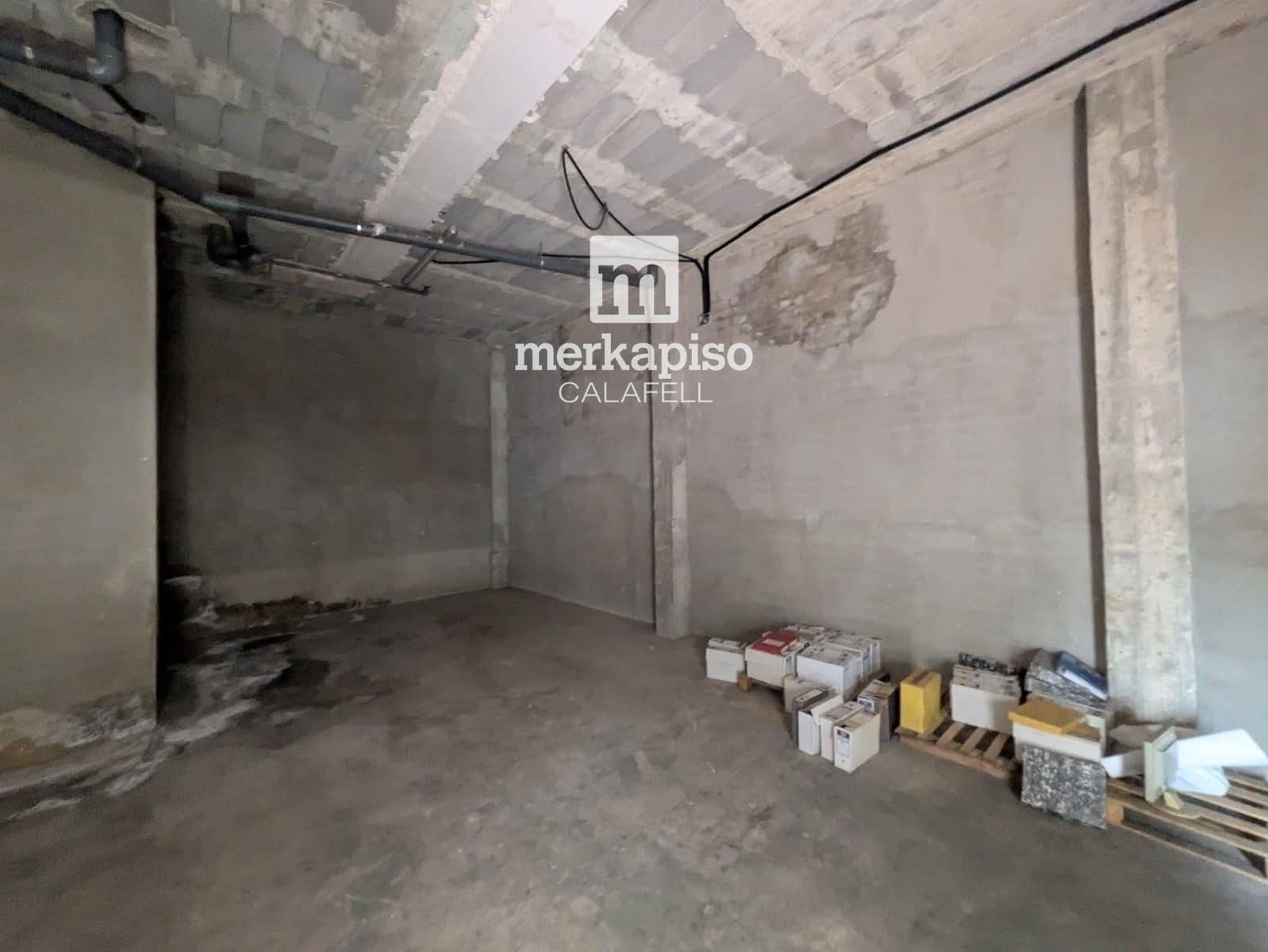 Commercial for sale in El Vendrell - € 55,000 (Ref: 9486938)