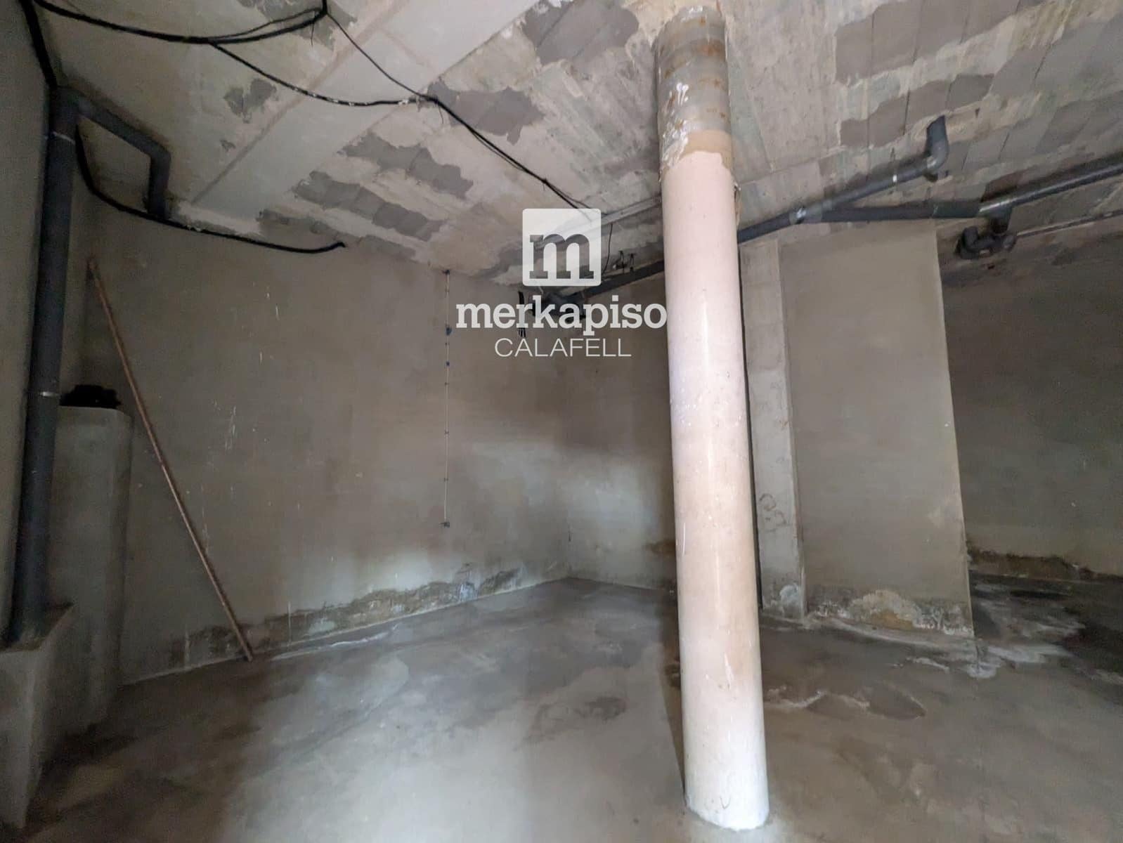 Commercial for sale in El Vendrell - € 55,000 (Ref: 9486938)