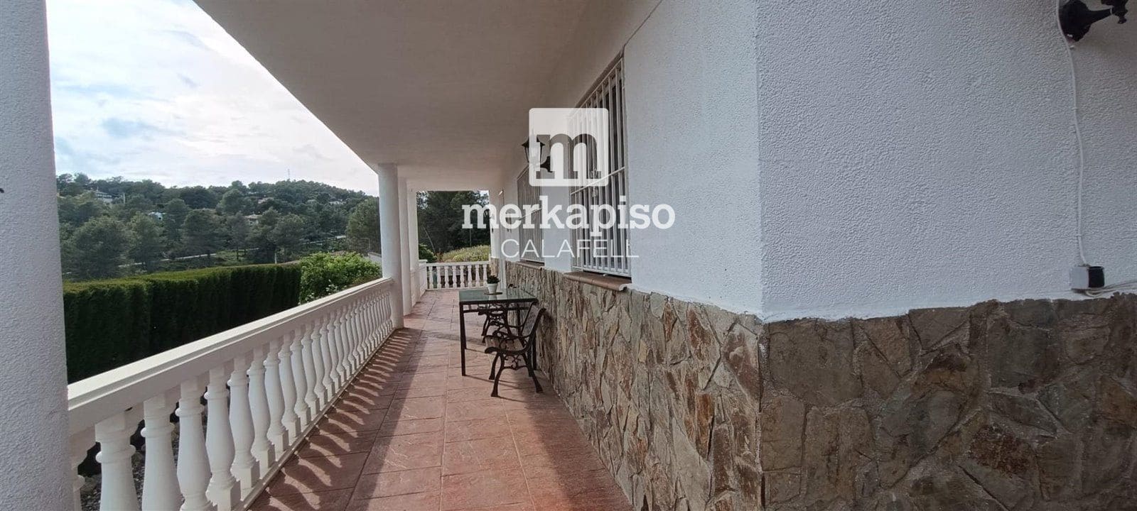 4 soveværelse Villa til salg i Olivella med swimmingpool - € 330.000 (Ref: 9486945)