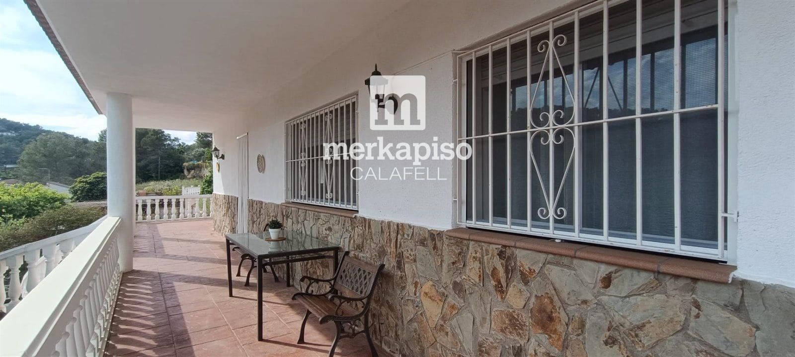 4 soveværelse Villa til salg i Olivella med swimmingpool - € 330.000 (Ref: 9486945)