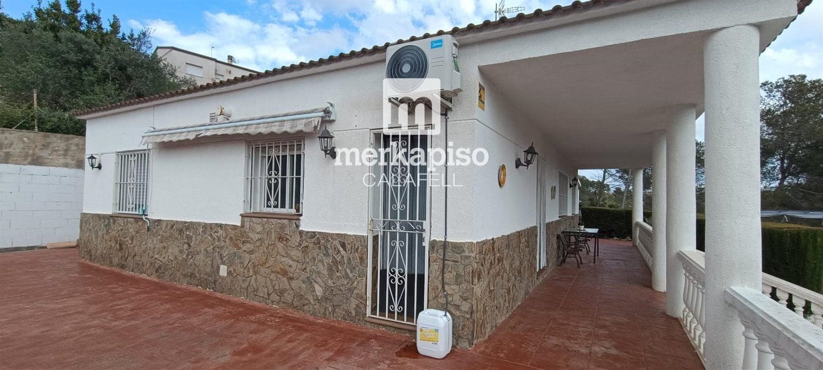 4 soveværelse Villa til salg i Olivella med swimmingpool - € 330.000 (Ref: 9486945)