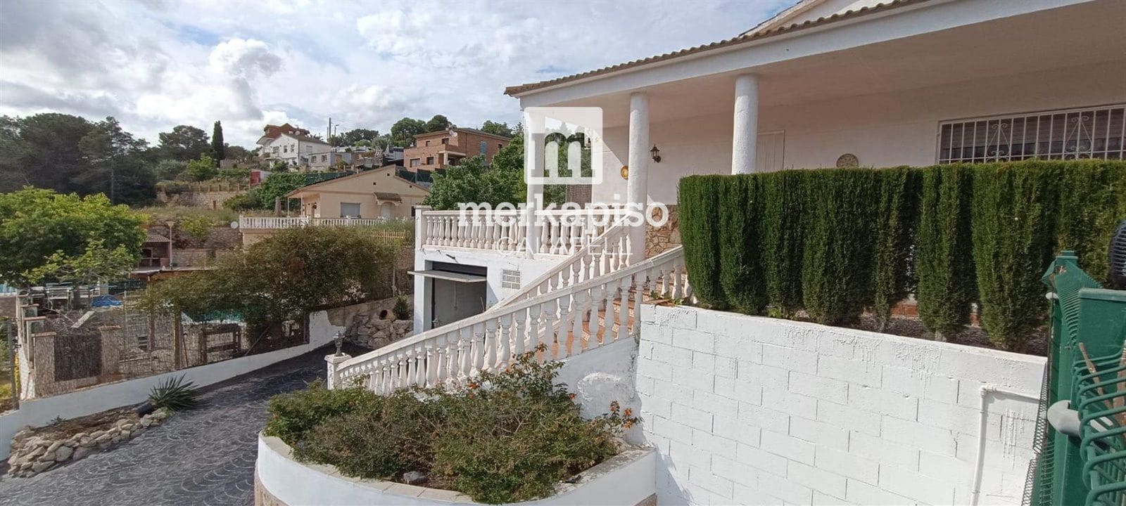 4 soveværelse Villa til salg i Olivella med swimmingpool - € 330.000 (Ref: 9486945)