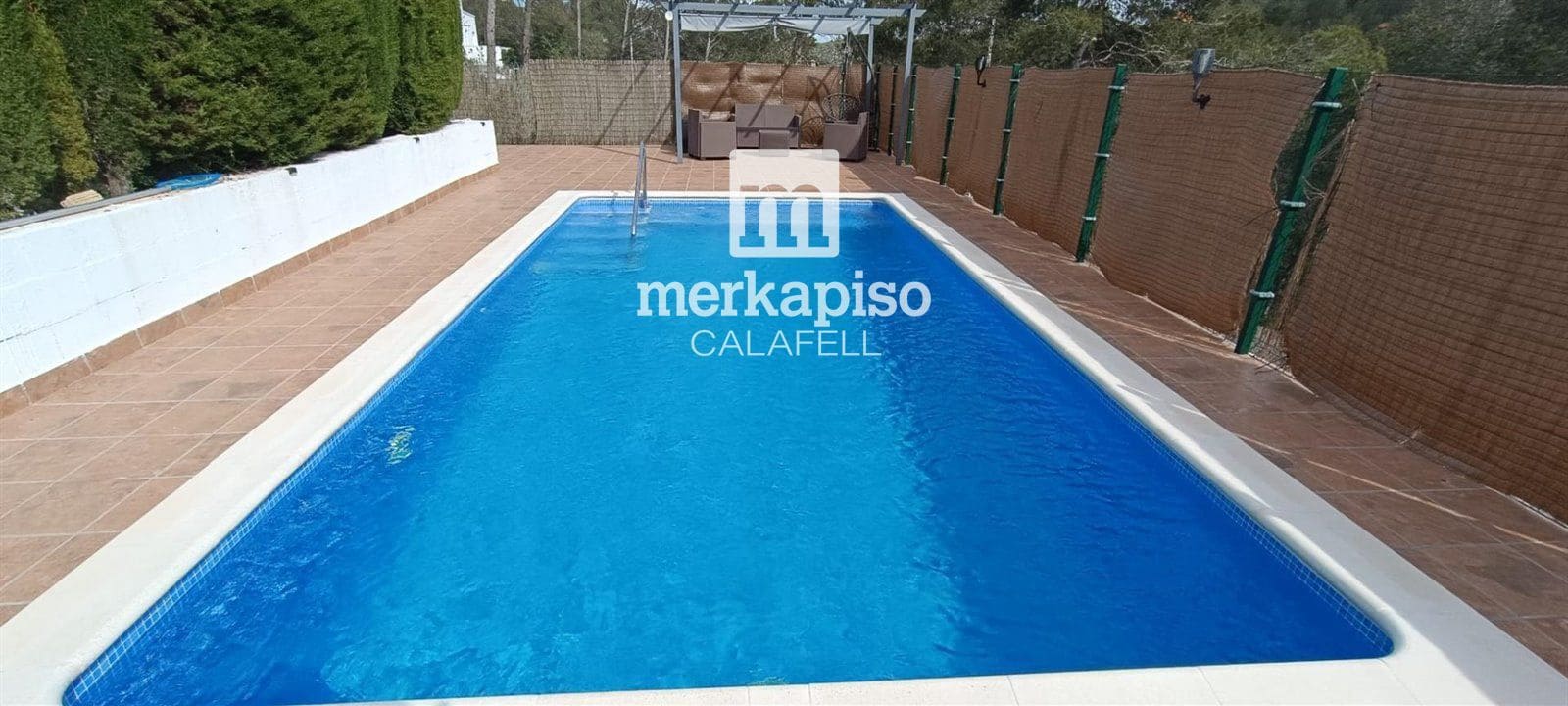 4 soveværelse Villa til salg i Olivella med swimmingpool - € 330.000 (Ref: 9486945)