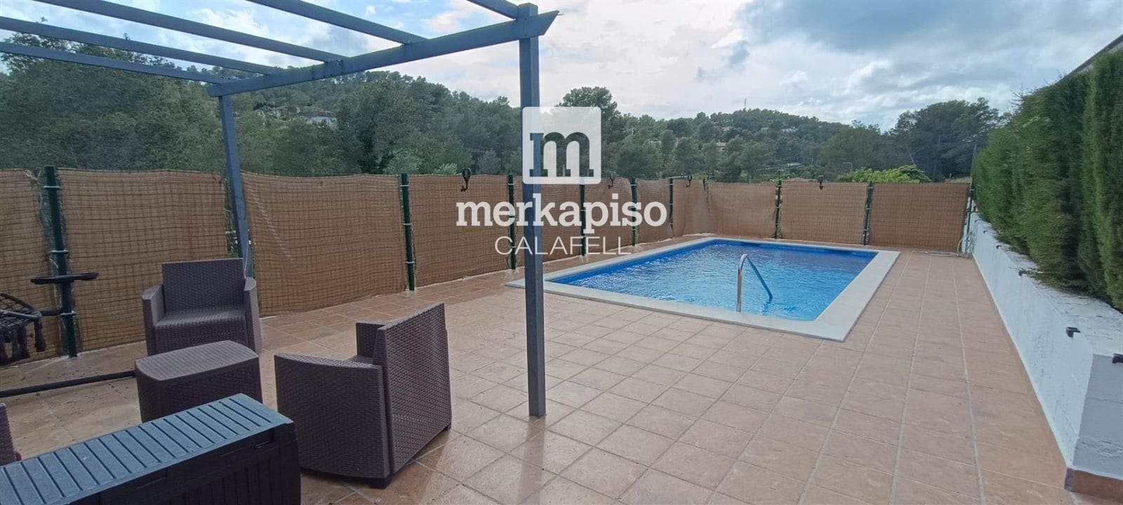 4 soveværelse Villa til salg i Olivella med swimmingpool - € 330.000 (Ref: 9486945)