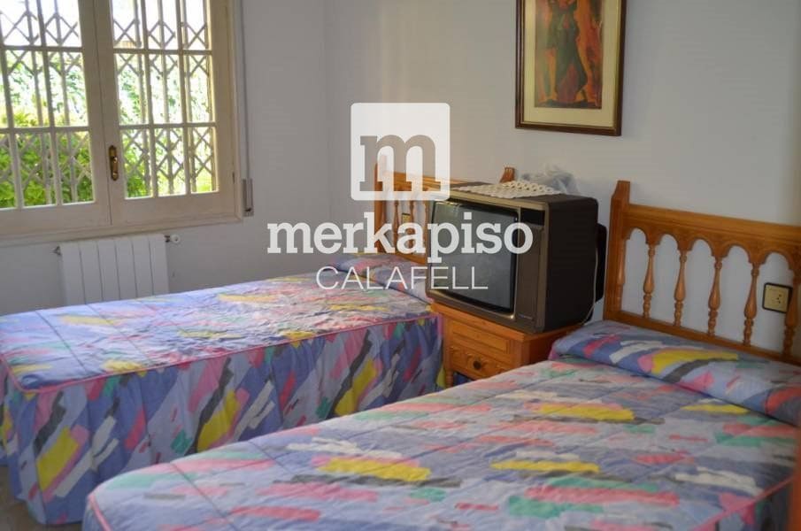 3 bedroom Townhouse for sale in Segur de Calafell with garage - € 339,000 (Ref: 9486946)