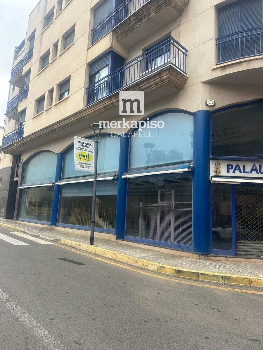 Commercial for rent in El Vendrell - € 1,400 (Ref: 9486954)