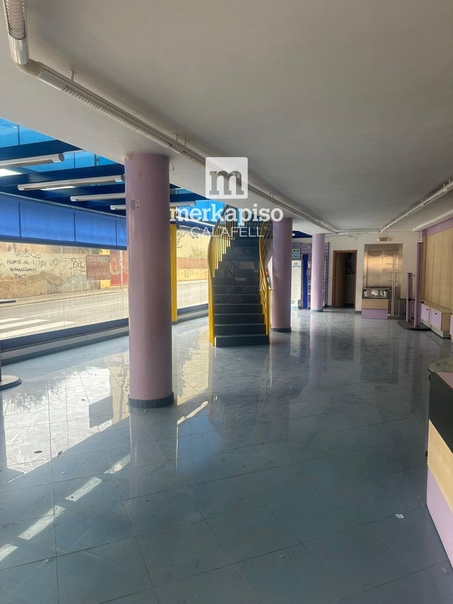 Commercial for rent in El Vendrell - € 1,400 (Ref: 9486954)