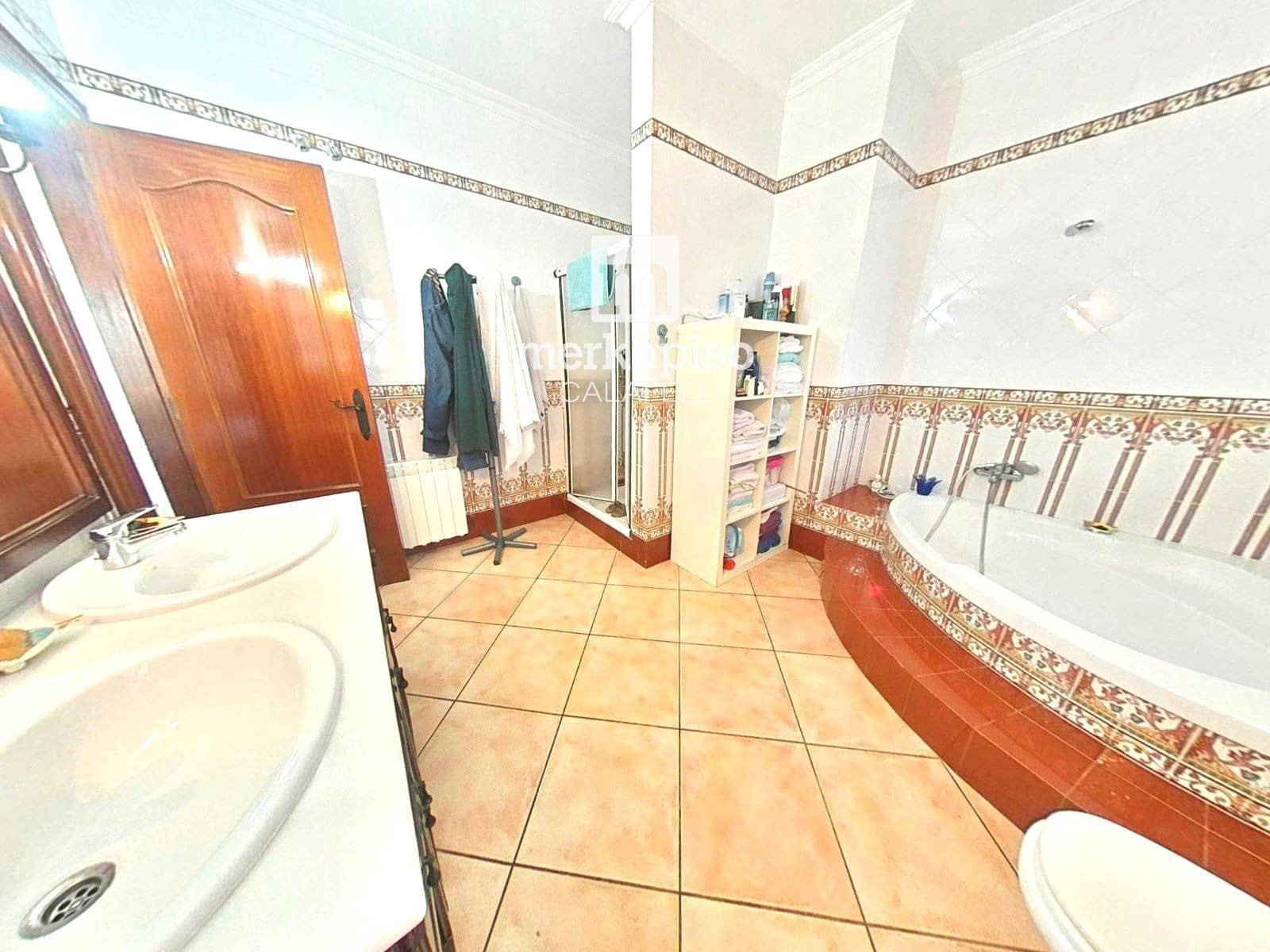 Chalet de 5 habitaciones en Les Pedreres en venta con piscina garaje - 675.000 € (Ref: 9486956)