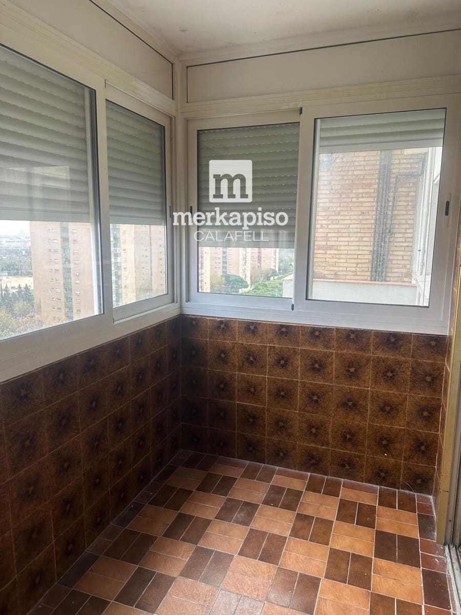4 sypialnia Mieszkanie na sprzedaż w L'Hospitalet de Llobregat - 330 000 € (Ref: 9500132)