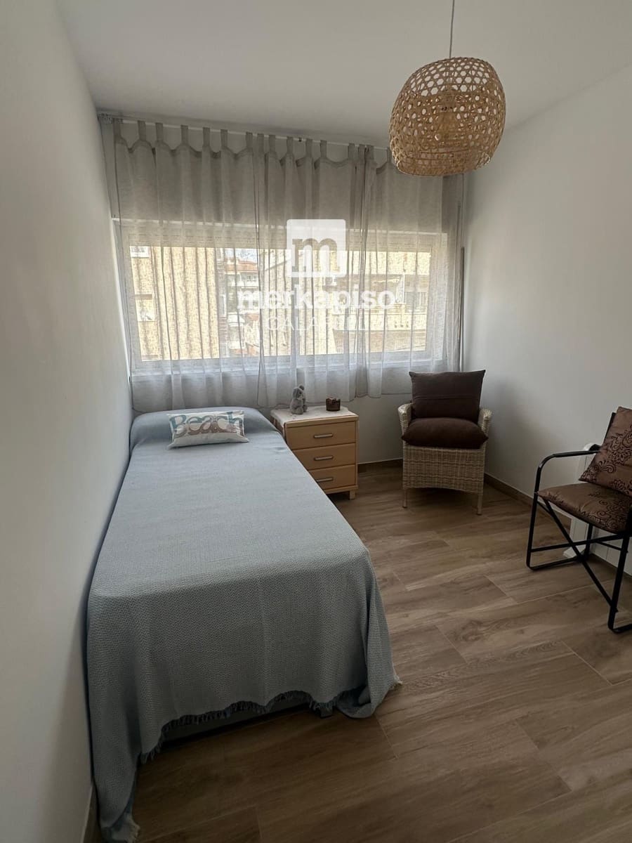 3 bedroom Flat for sale in Segur de Calafell with pool garage - € 330,000 (Ref: 9506659)