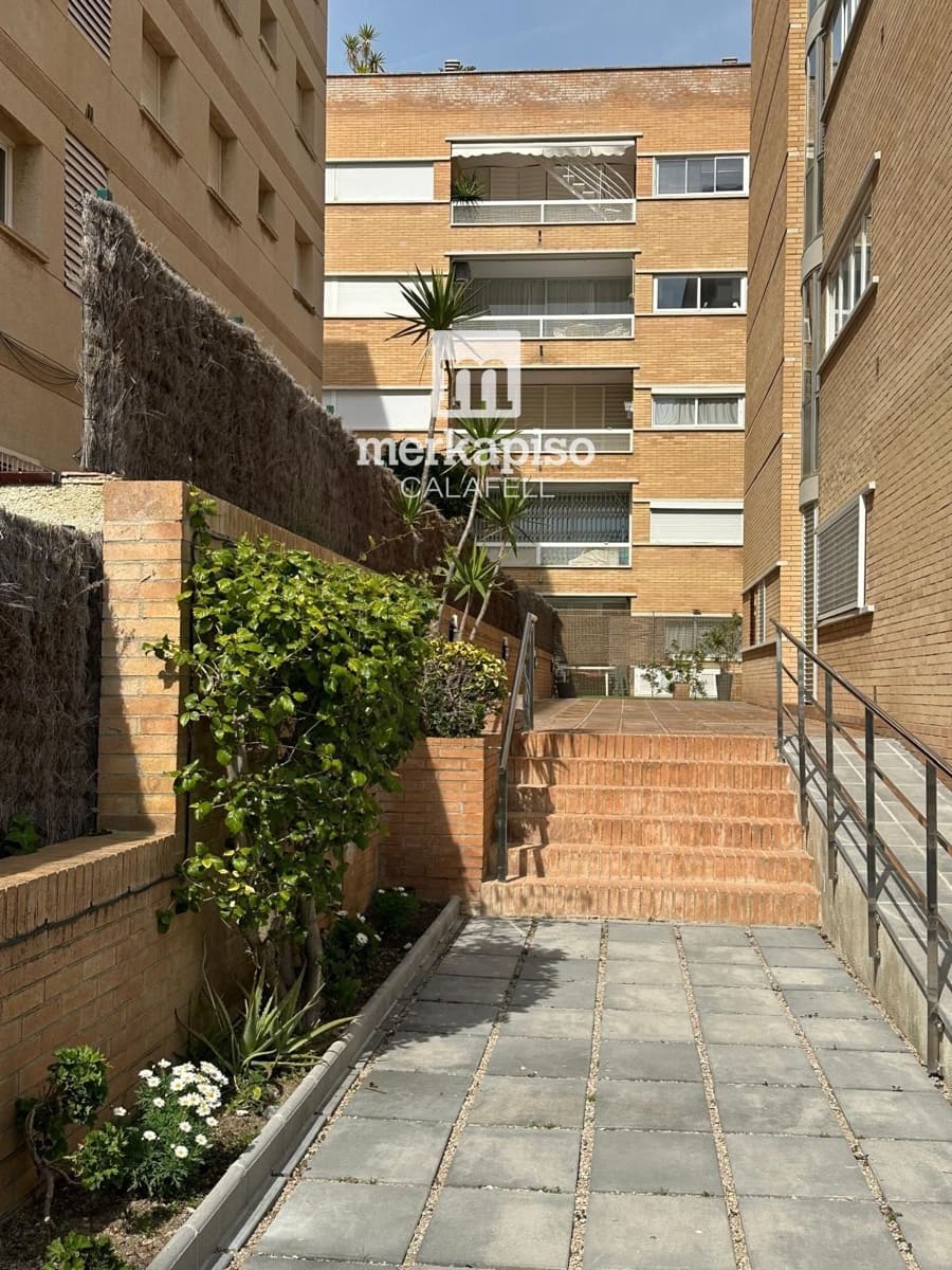 3 bedroom Flat for sale in Segur de Calafell with pool garage - € 330,000 (Ref: 9506659)