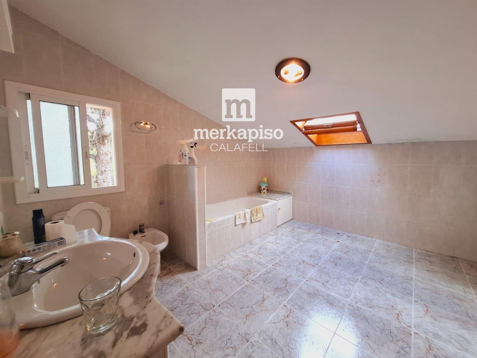 5 bedroom Villa for sale in Calafell with pool - € 325,000 (Ref: 9506664)