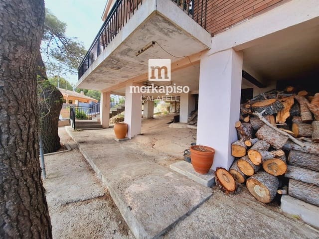 5 sovrum Villa till salu i Calafell med pool - 325 000 € (Ref: 9506664)