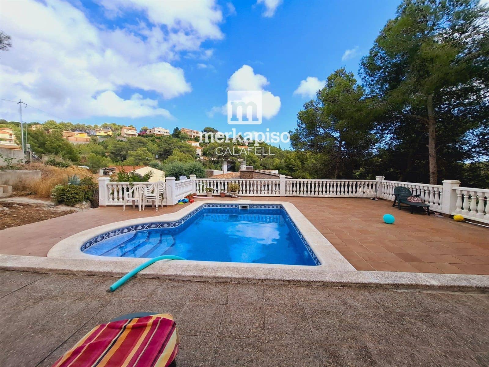 5 bedroom Villa for sale in Calafell with pool - € 325,000 (Ref: 9506664)